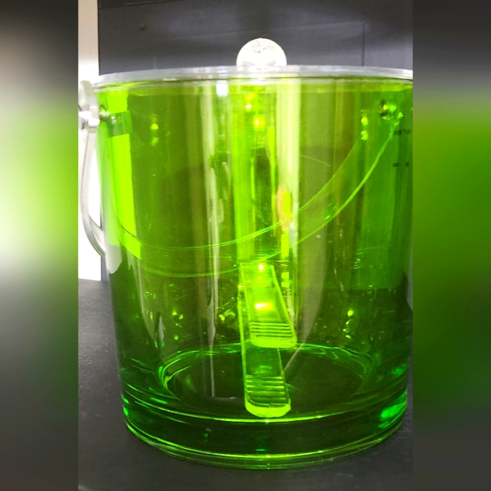 Vintage Acrylic Green Ice Bucket with Handle And Ice Tongs Included